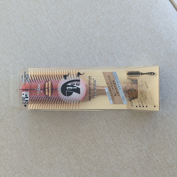 YS Park styling brush - Picture 1 of 5